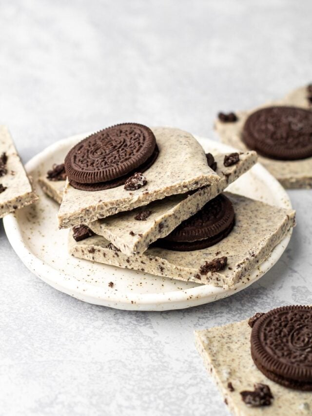 cropped-white-chocolate-oreo-bark-1.jpg